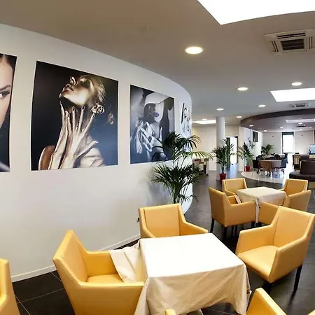 Camelia 4* Cameri