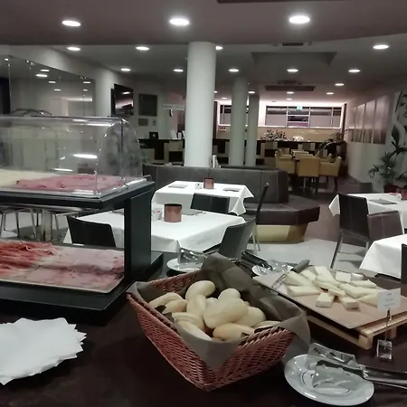 Hotel Camelia 4*