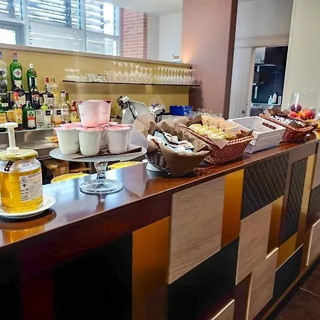 Hotel Camelia 4*
