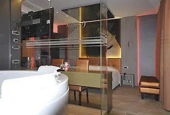 Camelia Hotel