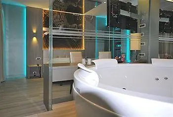 Camelia Hotel